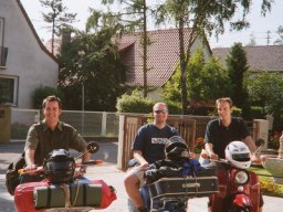 Das Qualifiying beginnt. Schafft man es in einer Stunde nach Mering...?