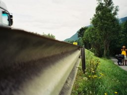 Foto mit dem Selbstauslöser. Schwupp, das war ein LKW!