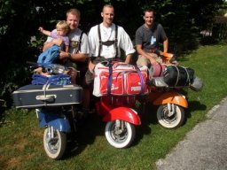 Künftiger kleiner Vespaschreck!