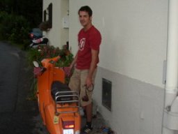 An der Zündspule!!! Vielen Dank, Ralph! Du hast die Tour gerettet.