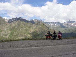 Und der Tim, ist der jetzt zum Jaufenpass?