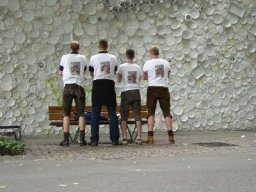 Porzellanwand in Basel.