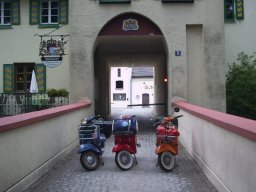 Zug- ähhh Rollerbrücke.