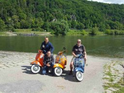 Donaufähre bei Matting.